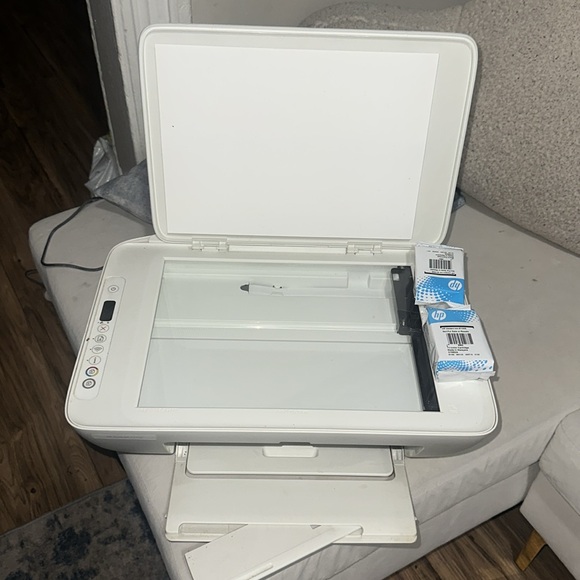 Hp Desktop Printer/Scanner - Picture 3 of 3